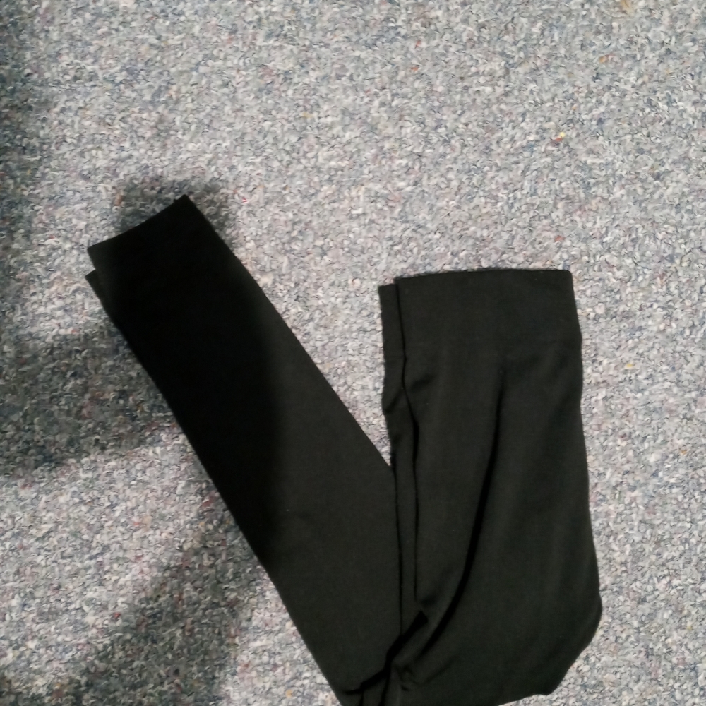 Black leggings
